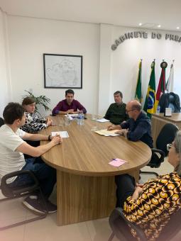 Prefeitura recebe Promotora de Justiça da Rede Ambiental da Bacia Hidrográfica do Rio Ijuí Prefeitura recebe Promotora de Justiça da Rede Ambiental da Bacia Hidrográfica do Rio Ijuí
